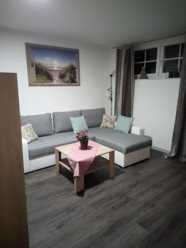Moderne Ferienwohnung bis 4 Personen in Ronneburg, Deutschland