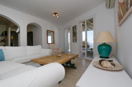 ΑΙΩΡΑ ΑΙΩΡΑ