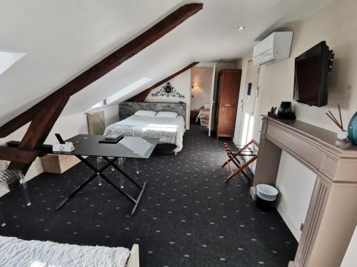Logis Hotel Le Cerf Room Type - Junior Suite Logis Hotel Le Cerf Room Type - Junior Suite