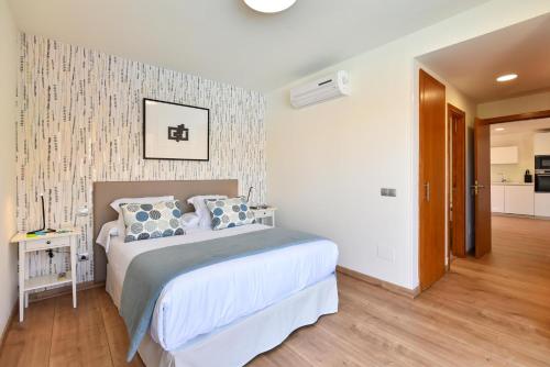 Three-Bedroom Villa image 4