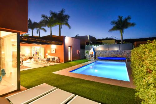 Three-Bedroom Villa image 3