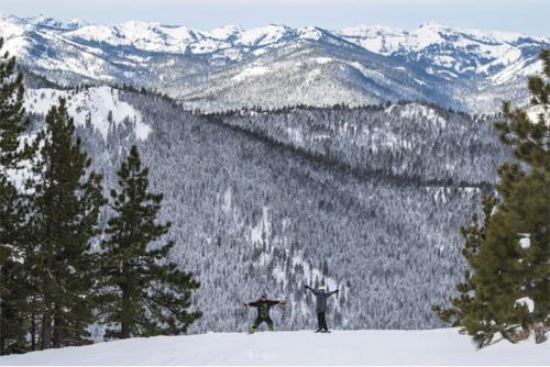 Woodsy retreat near Northstar & lake