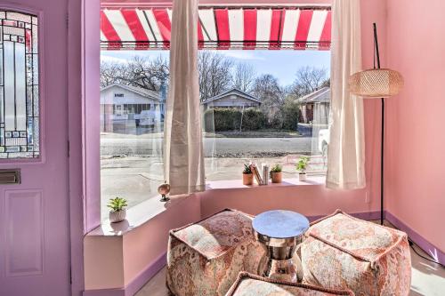 Unique, Themed Tulsa Escape about 2 Mi to Downtown! in Tulsa, USA