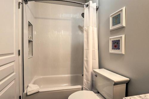 Coastal Hilton Head Beach Retreat with Pool Access! - image 7