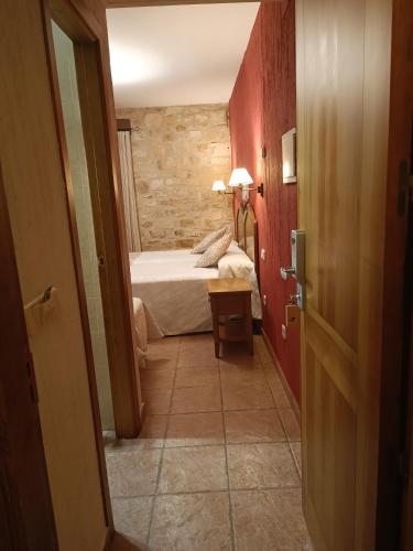 hostal Decerca Prádena