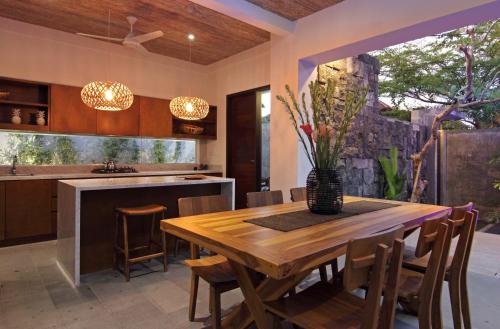 Three-Bedroom Villa with Private Pool image 10