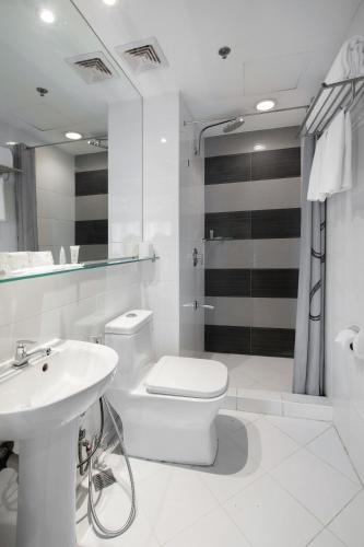 Two-Bedroom Premier image 10