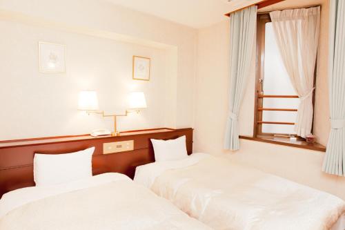 Standard  Room image 2