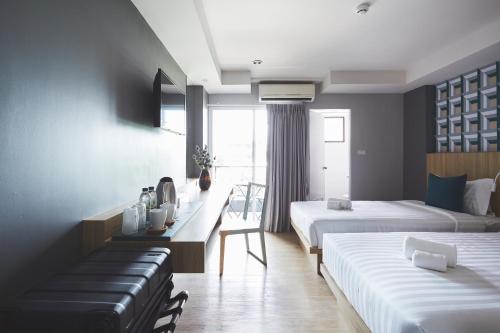 Theorie Hotel Sukhumvit by Tolani - SHA Extra Plus photo 2