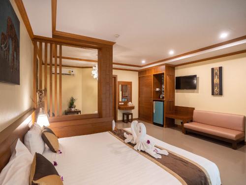 Baan Sailom Hotel Phuket - Sha Extra Plus