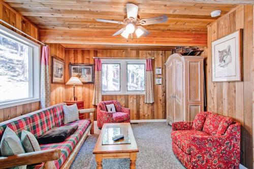 Edelweiss Cabin - image 7