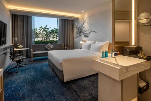 room detail thumbnail 1