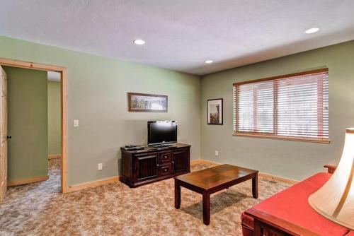 Sequoia West - image 10