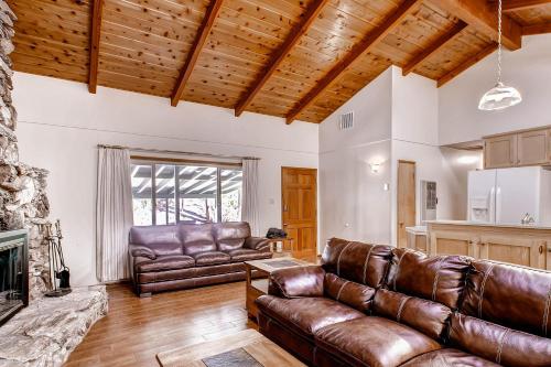 Trout Creek Lodge - 3BR/2BA Home - image 10