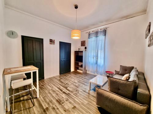 Les Saules Studio Wifi Clim Gare Centre in Αβινιόν