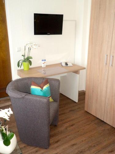 1 twin bed