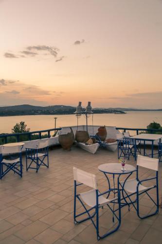 Agionissi Resort