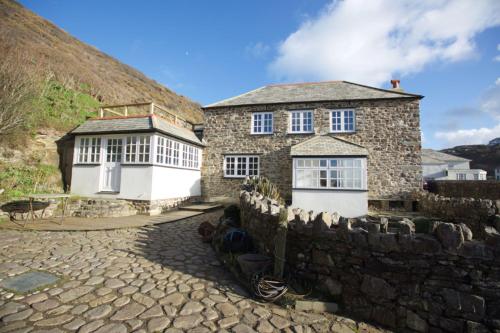 Penkenna House, Crackington Haven, North Cornwall