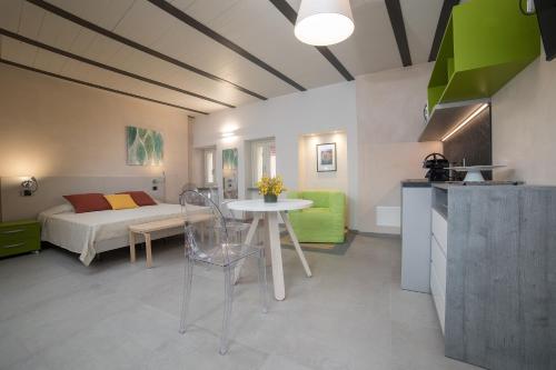 Le Case di Angelina - Langhe Loft & Suites Room Type - Studio with Terrace