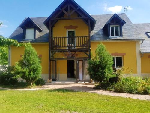 Villa de 5 chambres avec piscine privee sauna et jardin clos a Bernay