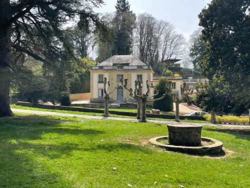 the Parc Place Sarlat-la-Caneda