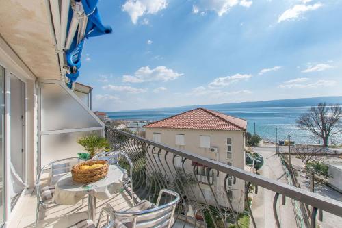 One-Bedroom Apartment with Balcony room in Apartments Clarus Mare