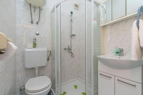 One-Bedroom apartment Standard image 6