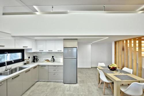 Silenos - Crete Southside Villas gîte à louer Houdetsi