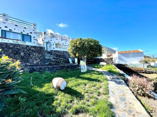 Apartment in a rural house, wonderful ocean view in El Hierro