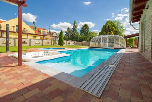 Spa, Ponty-Lak Panzio in Dávod