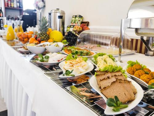 Hotel Dąbrowski Hotel Dąbrowski