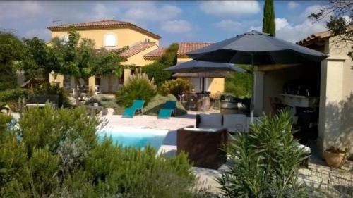 Villa en campagne en Arles gîte à louer Raphèle-les-Arles