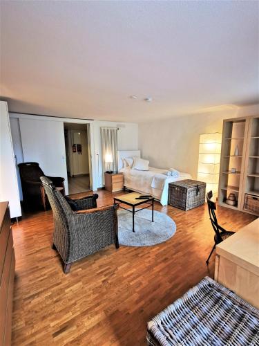 140 Lausanne Ouchy, BEST LOCATION 50 meters from the lake !