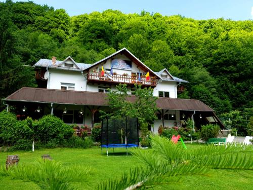 Accommodation in Comuna Valea Doftanei