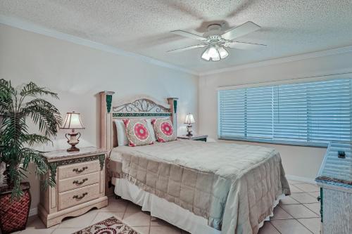 Four Winds Oceanfront Condo Four Winds Oceanfront Condo