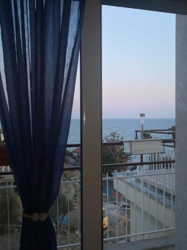 B&B Sanremo dely' house - Tap to explore photos