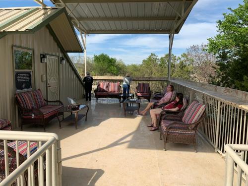 Iekārtas, Lodge on Lake Godstone in Džeksboro (TX)