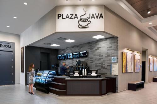 Crowne Plaza Providence-Warwick (Airport) an IHG Hotel - image 6