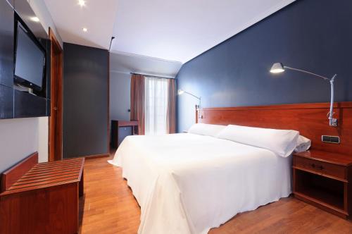 塞戈維亞塞拉德瓜達拉馬酒店 (Hotel Segovia Sierra de Guadarrama) in 拉斯安哥拉斯聖拉斐爾