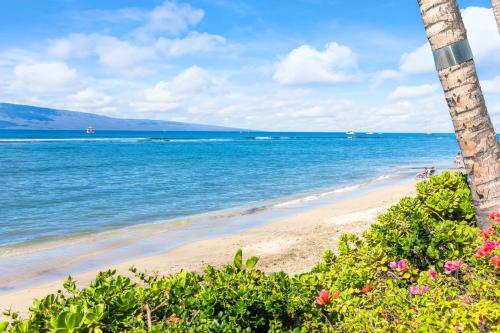 Lahaina Shores Beach Resort