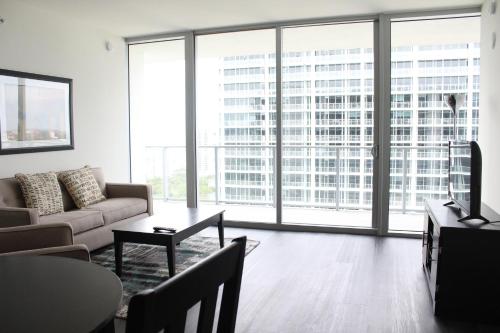 Central Civic Center Miami 30 Day Stays - image 4
