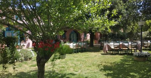 Have, Hotel Sa Lolla in Barumini