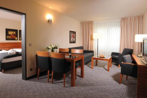 Maritim Hotel München - image 3