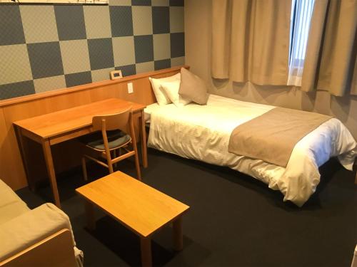 Kyoto Earth Hotel – Kyoto, IL