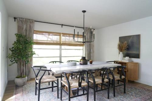 Remodeled 4br Pool Home / Golf View/near Beaches - Bradenton, FL