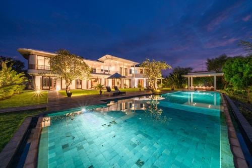 Villa Balangan Sunset - Amazing 4 bdr villa in Balangan with OCEAN VIEW