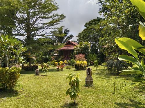 Khao Sok River & Jungle Resort - 숙소 외관