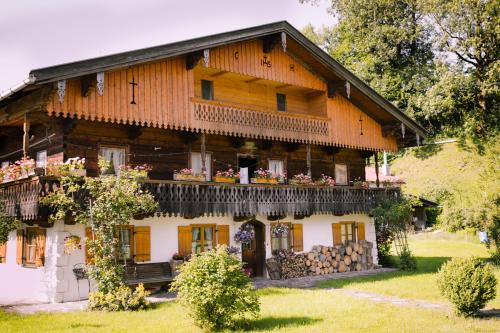 المنظر الخارجي, Gästehaus Weissenbauer (Gastehaus Weissenbauer) in Lenggries