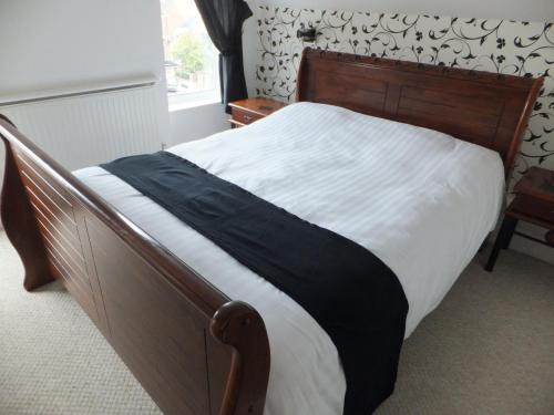 Grove Guest House near Rushcliffe Country Park