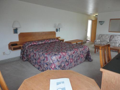 King Room with Balcony